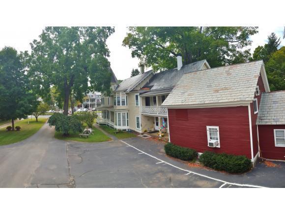 Hugging Bear Inn Bellows Falls Eksteriør bilde